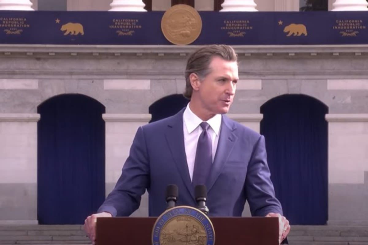 California Throws Lifeline to Arizona's Abortion Seekers, Newsom Signs Bill for Cross-Border Care