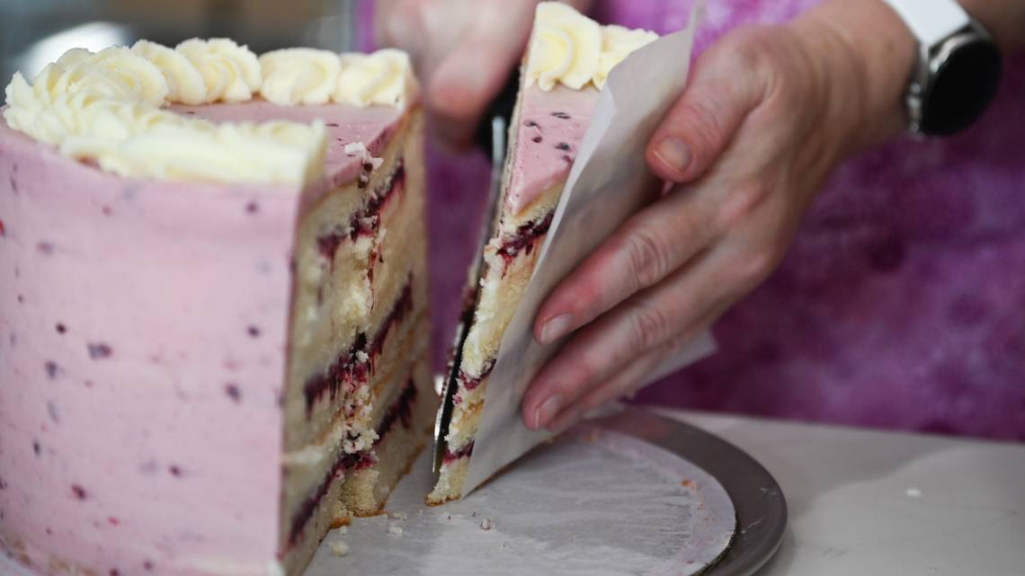 The bestest cake in all the land? Slice shop back in much-anticipated action in Puyallup