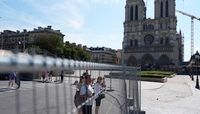 Instalan perímetro de seguridad en París previo a la ceremonia de apertura de los Olímpicos