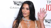 Kim Kardashian viste de cuero para su viaje a Miami, ¿comprobó el pronóstico del tiempo?