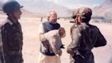 Rare pics: When Modi met Indian troops in Kargil during 1999 war