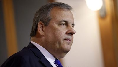 Christie says Biden ‘stupid’ for not reaching out to him