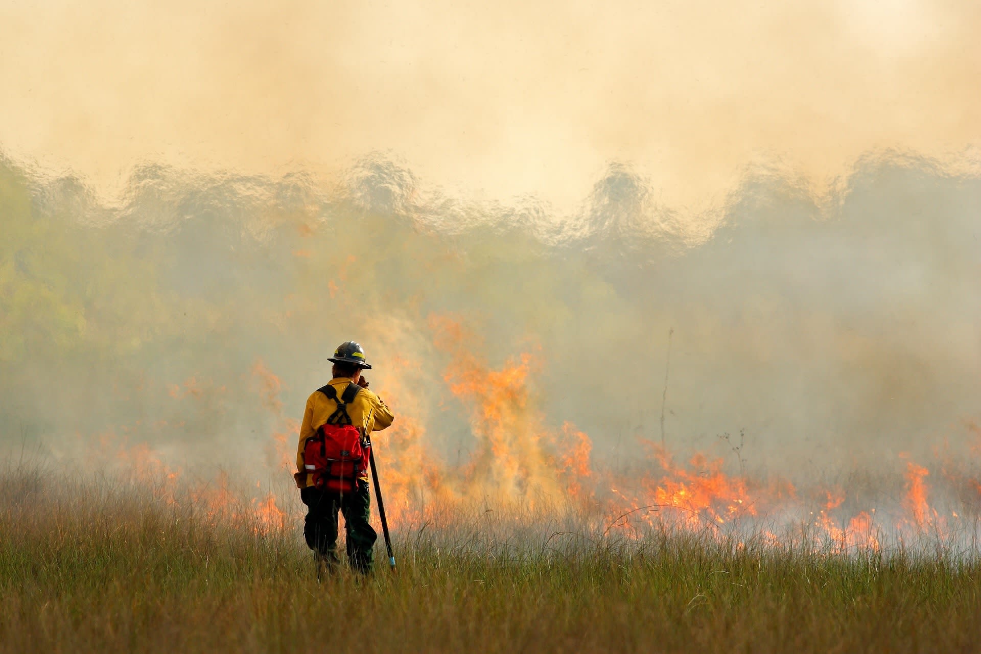 Thousands evacuate after massive fire threatens national park: 'Out of control'