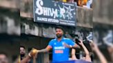 Hardik Pandya Impresses Fans With Fielding Skills During Victory Parade In Vadodara. Watch | Cricket News