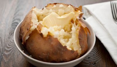 The Reason Restaurant Baked Potatoes Always Taste Better Than Yours