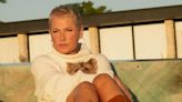 Xuxa vai dar banho de loja em cães e gatos para incentivar adoção no Fantástico