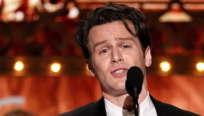 Jonathan Groff Thanks Family For Supporting 'Passions Without Judgment' In Moving Tonys Speech