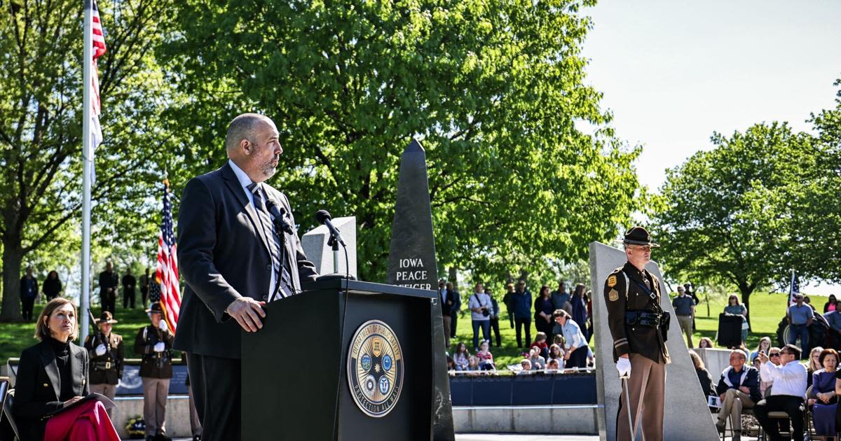 Capitol Notebook: Iowa fallen police officers honored in memorial service