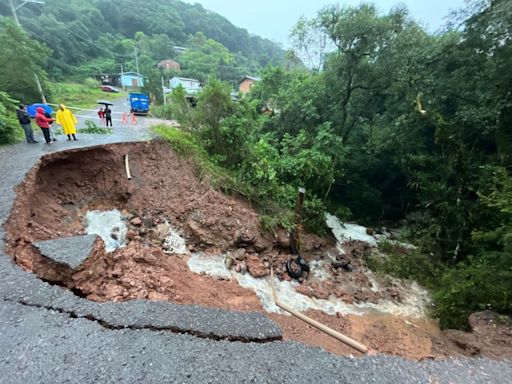 Tremor de terra pode agravar encostas vulneráveis e construções atingidas pelas chuvas no RS