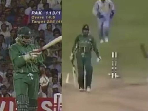 Pointing of bat to fiery send-off: How Venkatesh Prasad silenced Aamir Sohail in 1996 World Cup quarterfinal | Cricket News - Times of India