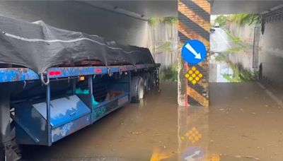 基隆豪雨特報！ 七堵暴雨大貨車拋錨受困涵洞 - 社會