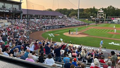 Wisconsin Timber Rattlers break playoff attendance record, advance to championship series