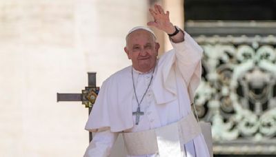 Papa Francisco pide perdón por emplear palabra vulgar contra hombres gays