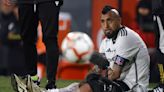 “Sentí un piedrazo”: los alcances del desgarro que pone en duda a Arturo Vidal para el Superclásico y la Copa Libertadores - La Tercera