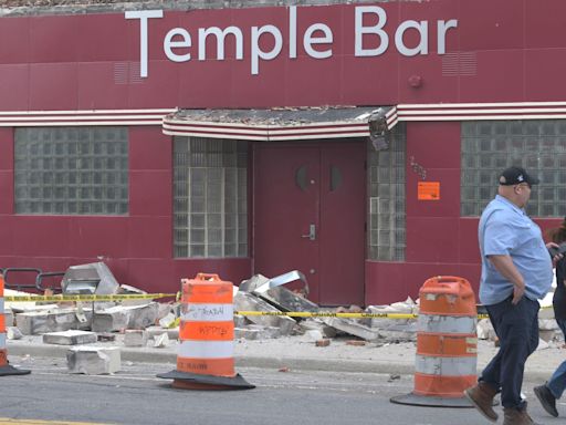 Temple Bar closed after building damage