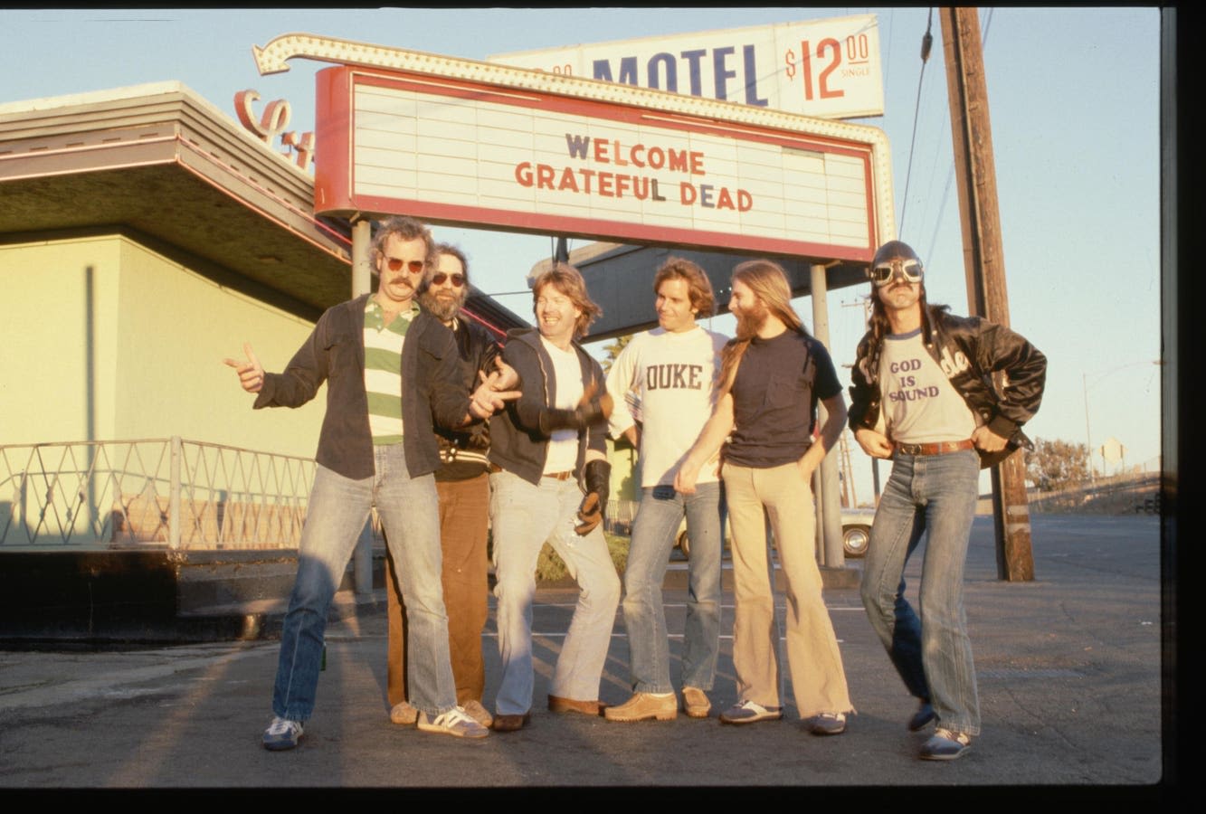 The Grateful Dead Reaches An Incredible Milestone With Their New Album