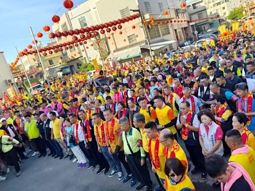 浩天宮百年古香路徒步北港進香 起駕聲勢浩大