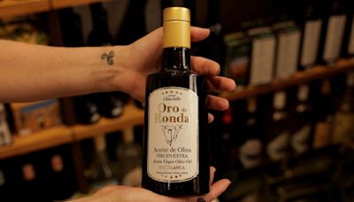 Spanish olive oil hit by US ports strike, no alternative routes seen