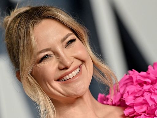 Kate Hudson makes a splash in chic bikini in glimpse from luxe family vacation