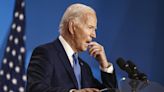 Biden sigue experimentando "síntomas leves" por la covid-19, según su médico