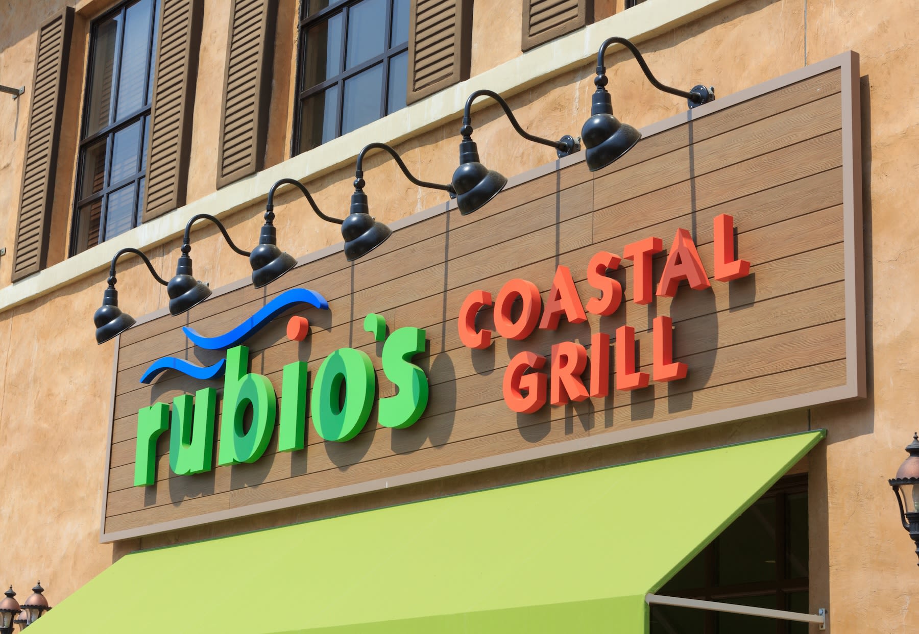 Rubio's closes 48 restaurants in California