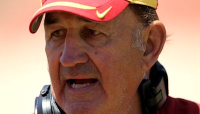 Coaching great Monte Kiffin dies at 84