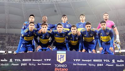 ¿Juega Advíncula? El posible equipo titular de Boca, con más de 10 bajas, para enfrentar a IDV