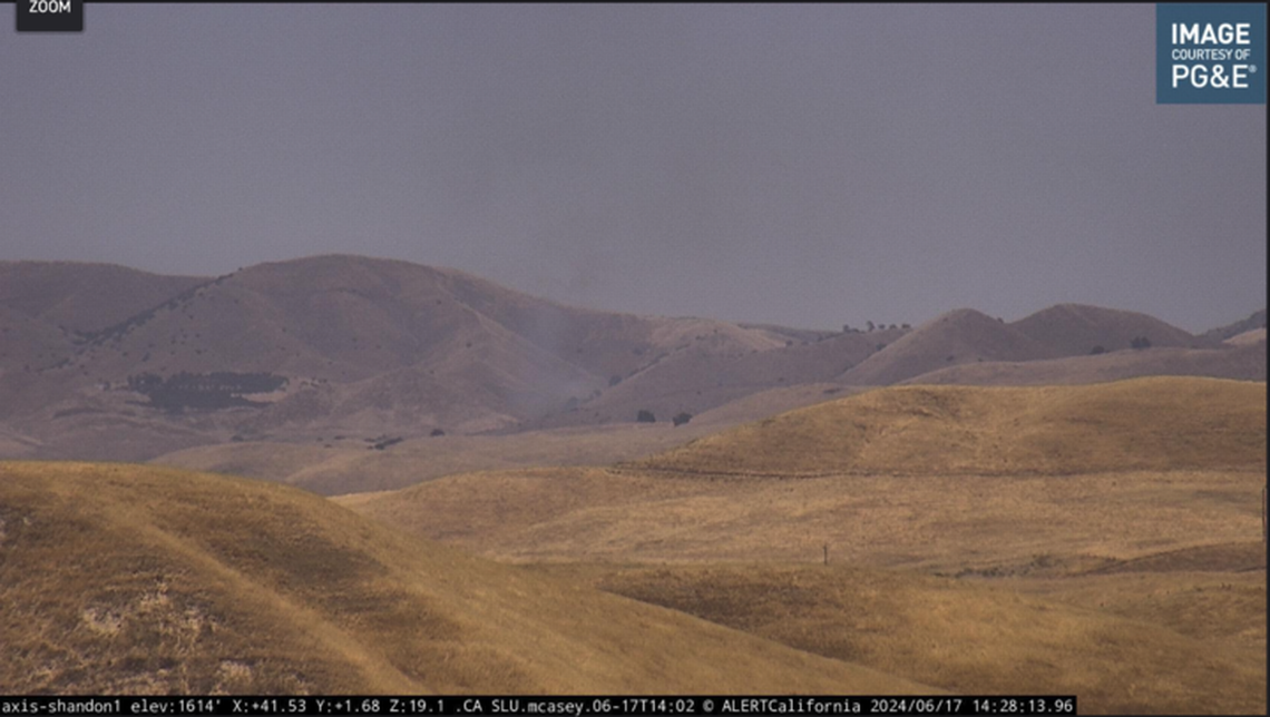 Vegetation fire closes Highway 41 lane, slows traffic near Cholame Y