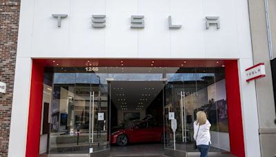 Tesla Asks Shareholders to Re-Ratify Musk’s $56 Billion Payout