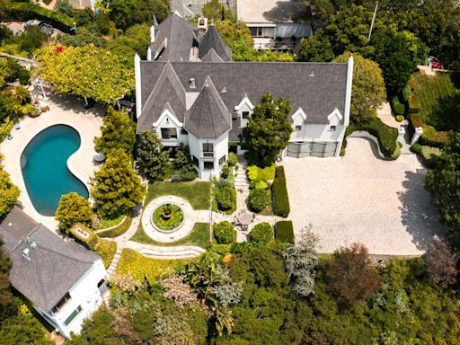 Maison de stars : l'ancienne (et impressionnante) demeure des Beatles est à vendre