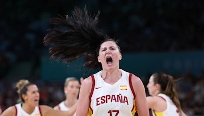 Hawkeye Legend Megan Gustafson balls out for Spain, 29 points in Olympic debut