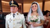 Robert Muñoz de 'Clavito y su Chela' se casó con Andrea Fonseca en un romántica ceremonia