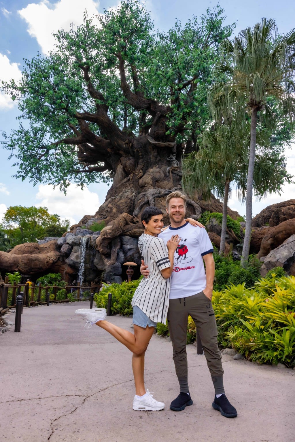 Star sighting: Hayley and Derek Hough at Disney’s Animal Kingdom