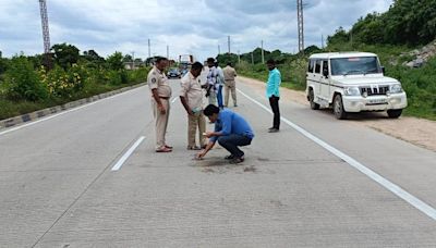Vijayawada-bound bus drivers clash in Chittoor district of Andhra Pradesh, one mowed down