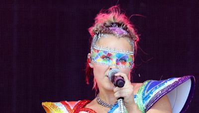 'Respectfully, F--- You!': JoJo Siwa Calls Out Hater Who Booed Her at Pride Concert — Watch