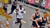 【運動王者】配速員也感到絕望！三場比賽證明Kipchoge根本外星人 以100m的速度跑42K