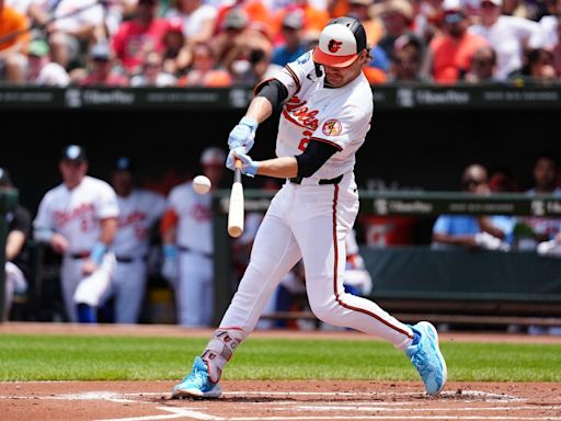 Deadspin | Gunnar Henderson leads Orioles' HR barrage in win over Phillies