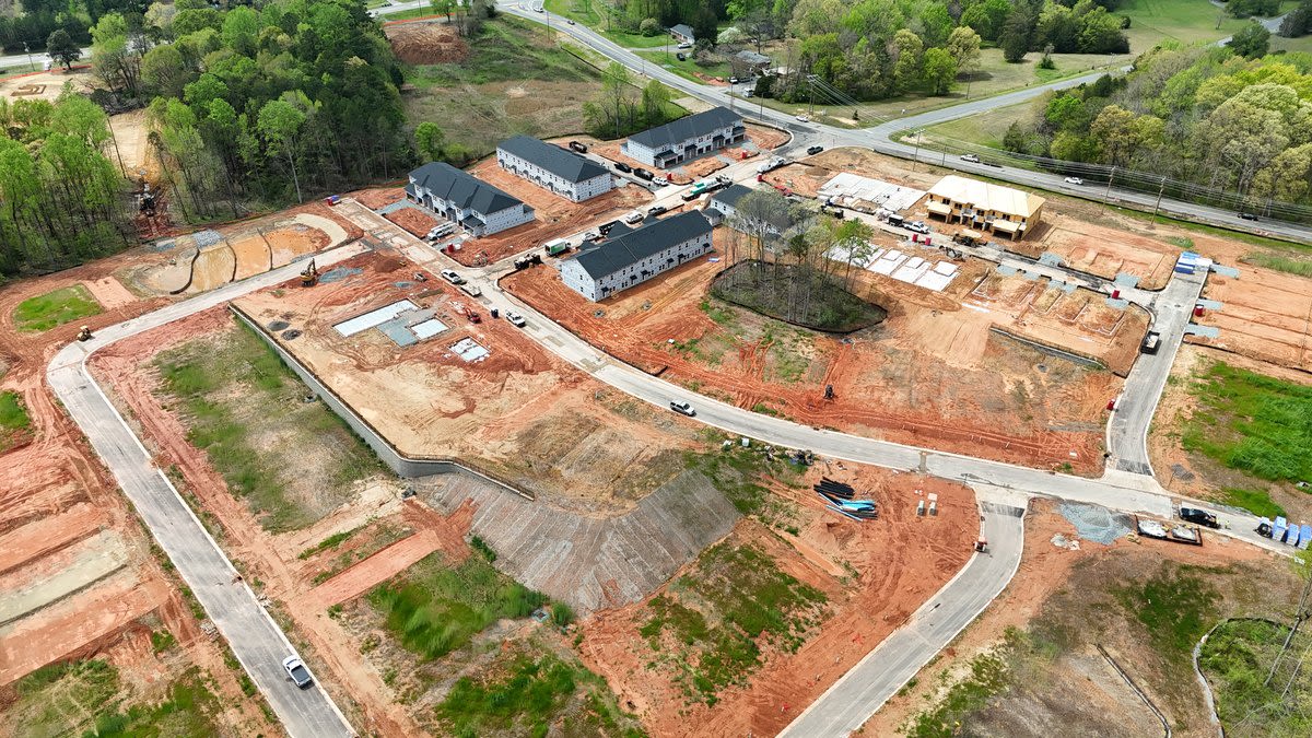 Center Park Group underway with new build-to-rent community near Mountain Island Lake, Charlotte submarket - Charlotte Business Journal