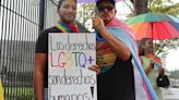 Defensores de derechos LGTBI protestan contra la discriminación gubernamental en Costa Rica