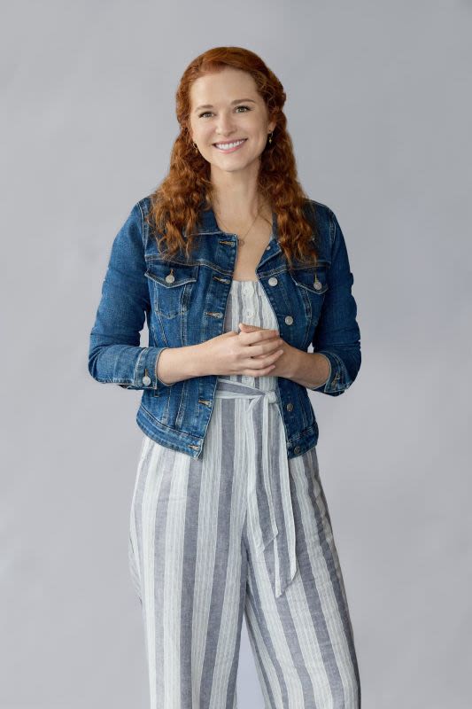 Sarah Drew to Star in New Hallmark Series, 'Mistletoe Murders'