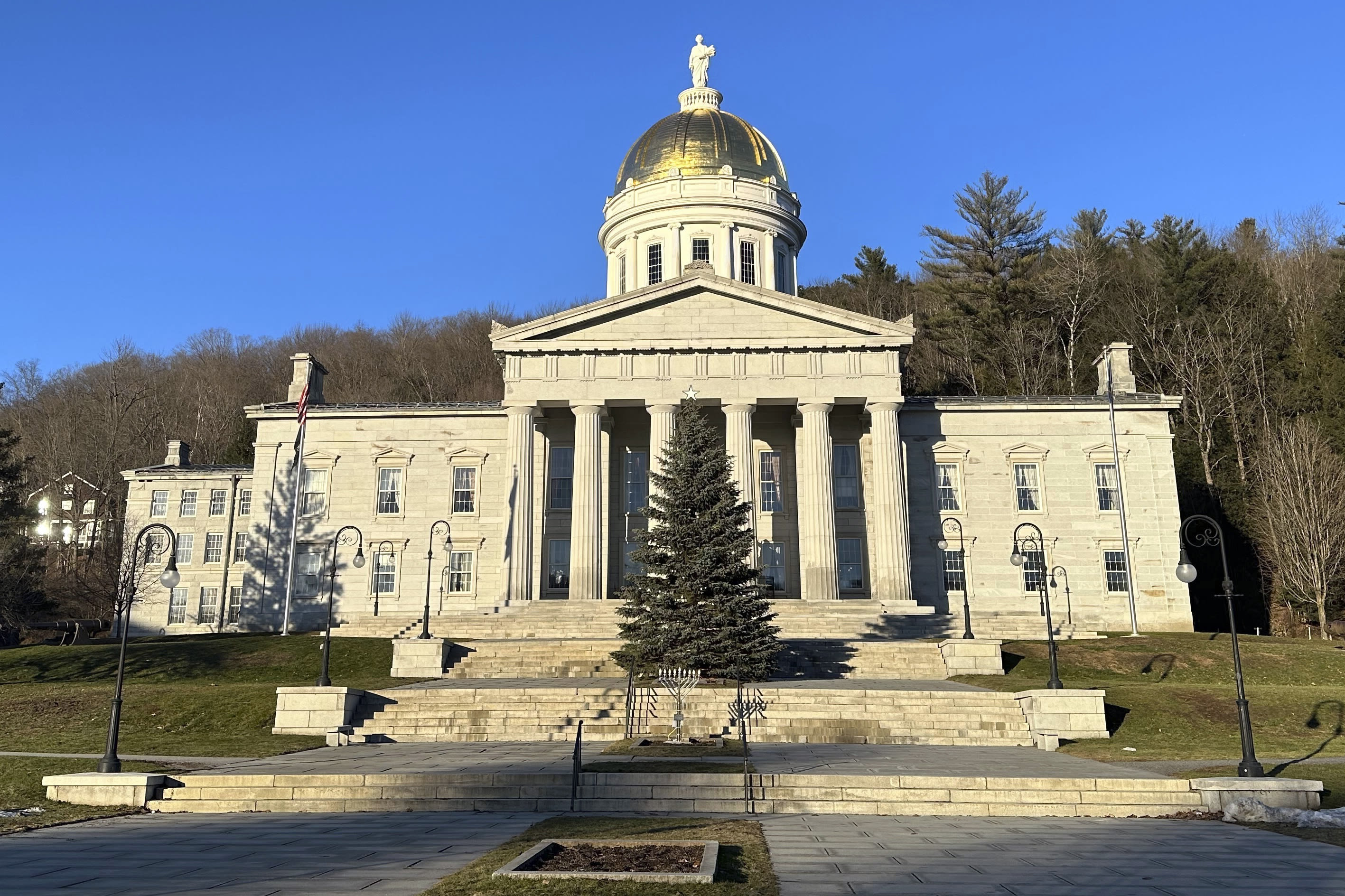 Vermont governor vetoes bill requiring utilities to source all renewable energy by 2035