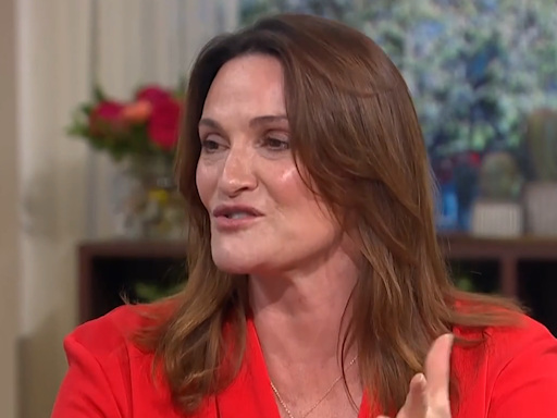 Sarah Parish branded 'unrecognisable' after huge transformation for new role