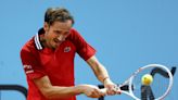 Medvedev gana a Matteo Arnaldi y se verá con Sebastian Korda en tercera ronda