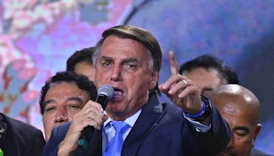 Bolsonaro dice que sufre "persecución sin fin" tras un nuevo revés judicial