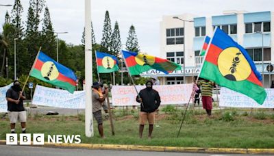 New Caledonia: Violence flares up after France detains activists