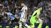 Argentina - Uruguay: vacío de fútbol, al campeón del mundo se le desacomodó la corona en la Bombonera