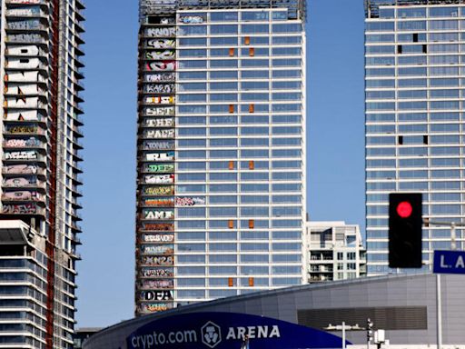 Viral Los Angeles building covered in graffiti is going up for sale