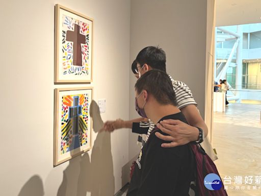 鼓勵身障者投身藝術 南市府邀身障者參觀美術展