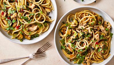 A Choose-Your-Adventure Summer Pantry Pasta