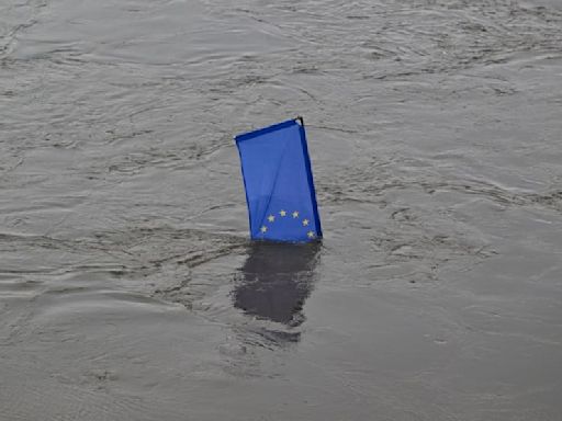 Europe floods: Death toll reaches 23 as flood wave peaks in Wrocław